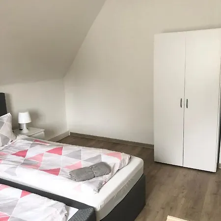 2 Bedroom Apartment Herford-City, Wifi&Netflix Apartament Herford