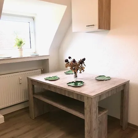 2 Bedroom Apartment Herford-City, Wifi&Netflix * Herford